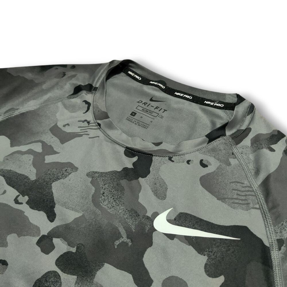 Nike Pro Shirt Mens Size M Gray Camo Dri-Fit Performance Training‎ Tee